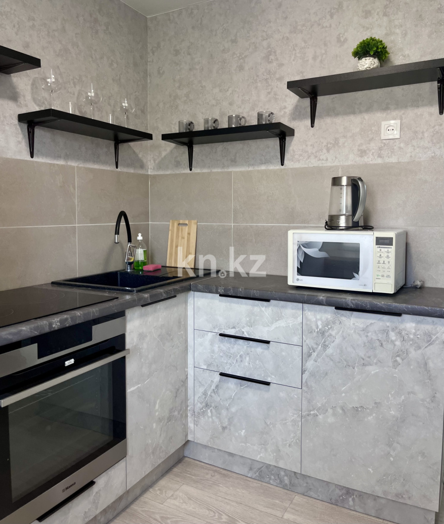 Аренда 1-комнатной квартиры посуточно, 35 м² в Усть-Каменогорске - фото 4