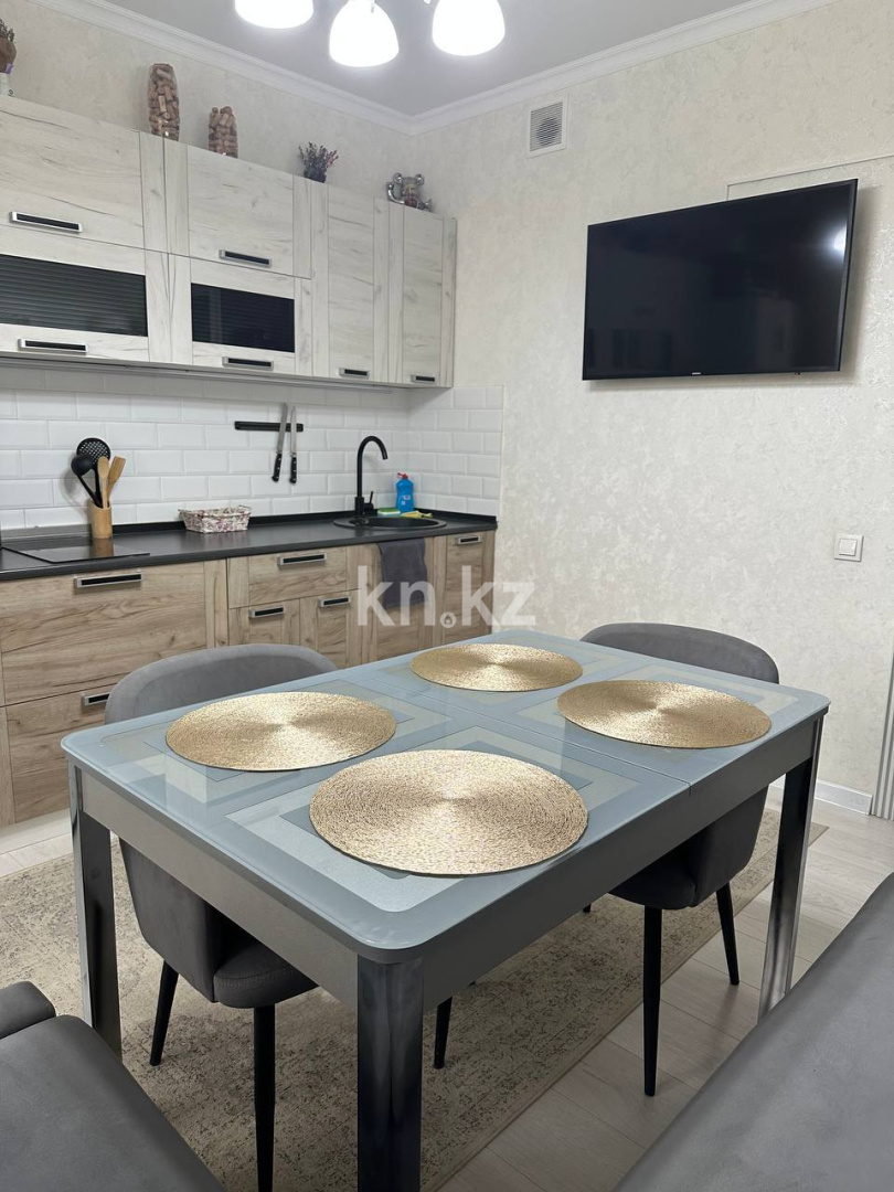 Аренда 1-комнатной квартиры посуточно, 50 м², ул. Баишева, дом  28 в Алматы - фото 5