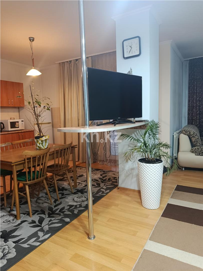 Продажа 1-комнатной квартиры, 55 м², ул. Абая в Караганде - фото 12