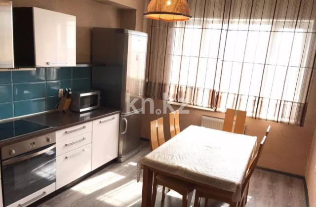 Аренда 3-комнатной квартиры, 107 м², пр. Республики, дом  1/3 в Караганде