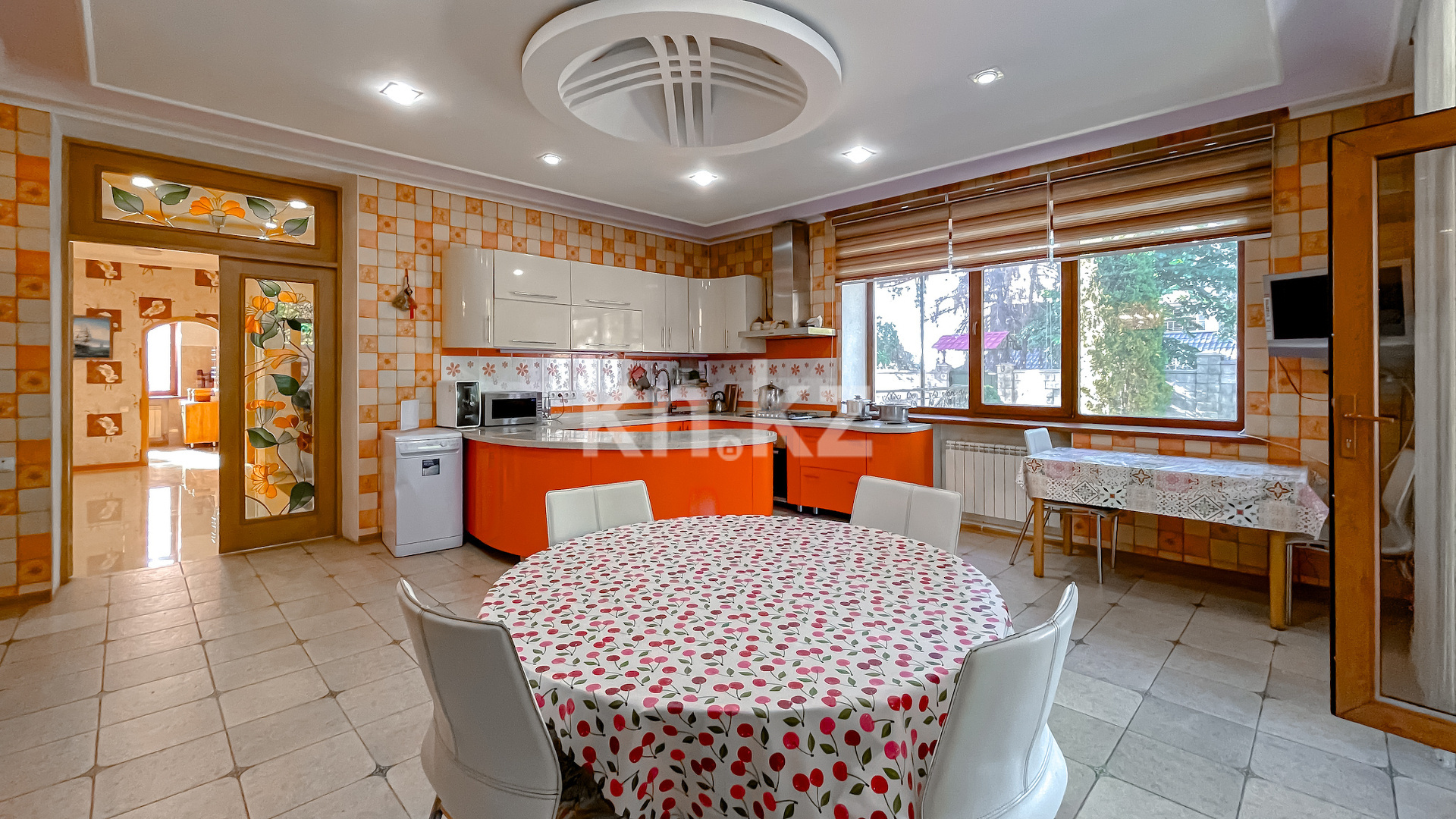 Продажа 6-комнатного дома, 640 м² в Алматы - фото 38