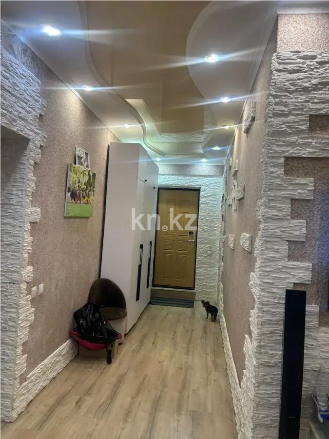 Продажа 2-комнатной квартиры, 44 м², 15 мкр., дом  16 в Караганде - фото 6