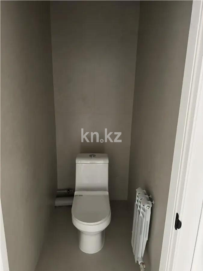 Продажа 2-комнатной квартиры, 71.4 м², ул. Даулеткерея, дом  163а в Алматы - фото 2