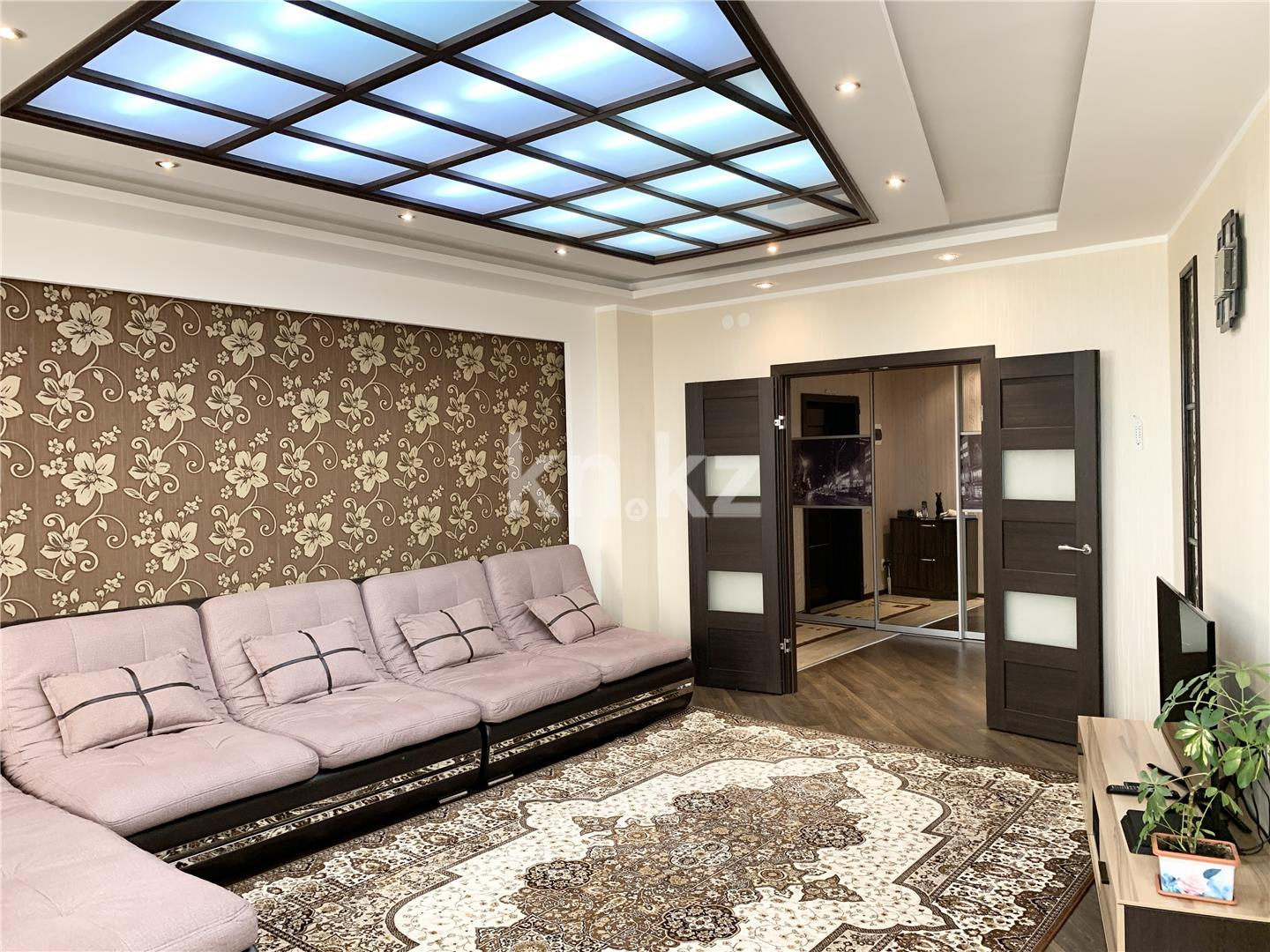 Продажа 3-комнатной квартиры, 90 м² в Караганде - фото 3