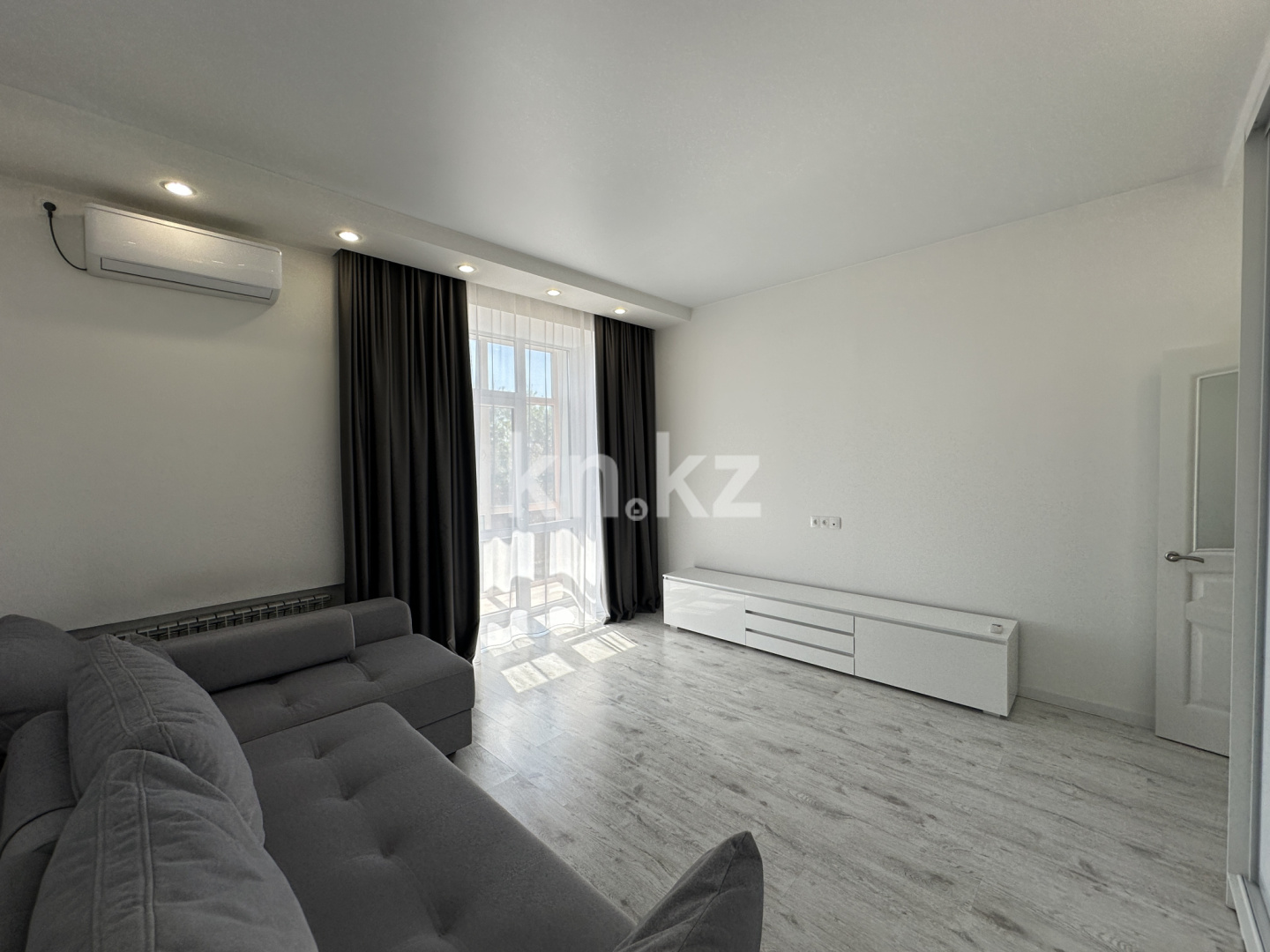 Продажа 4-комнатной квартиры, 198 м², ул. Ботаническая, дом  12/12 в Караганде - фото 16