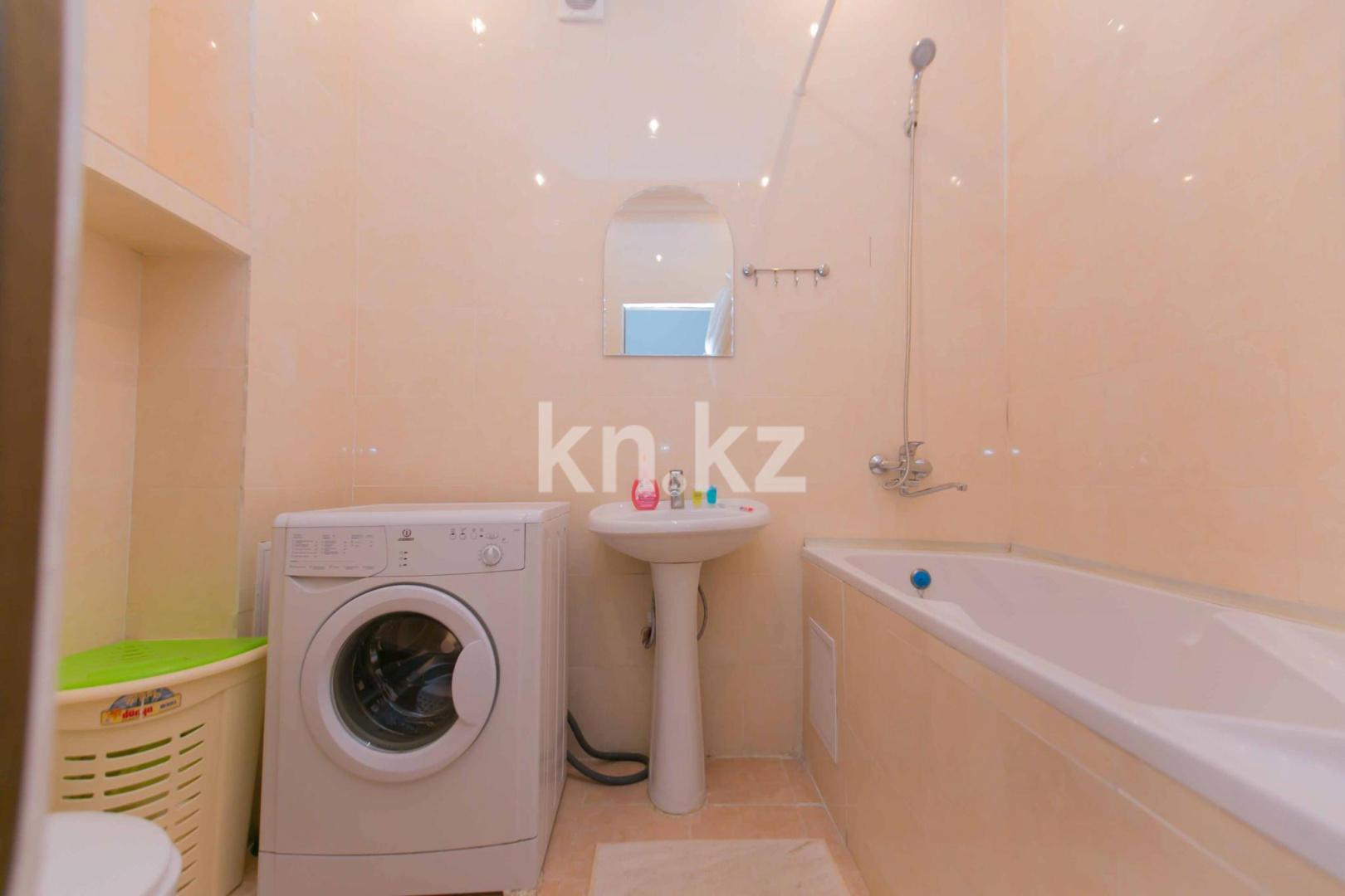 Аренда 2-комнатной квартиры посуточно, 90 м², ул. Сарайшык, дом  34 - ул. Акмешит в Астане - фото 17