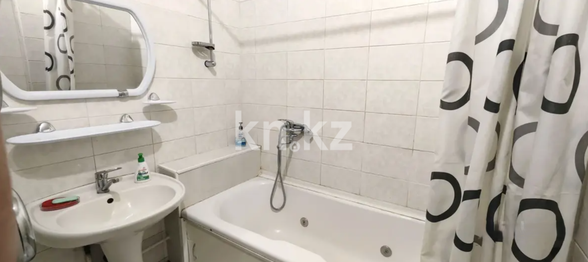 Аренда 1-комнатной квартиры посуточно, 34 м², пр. Абылай хана, дом  117 - ул. Кабанбай батыра в Алматы - фото 3