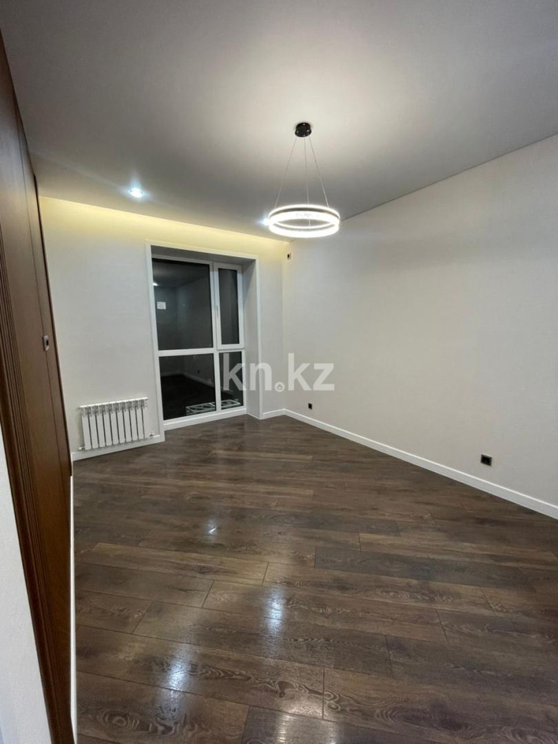 Продажа 1-комнатной квартиры, 41 м², ул. Университетская, дом  18 в Караганде - фото 3