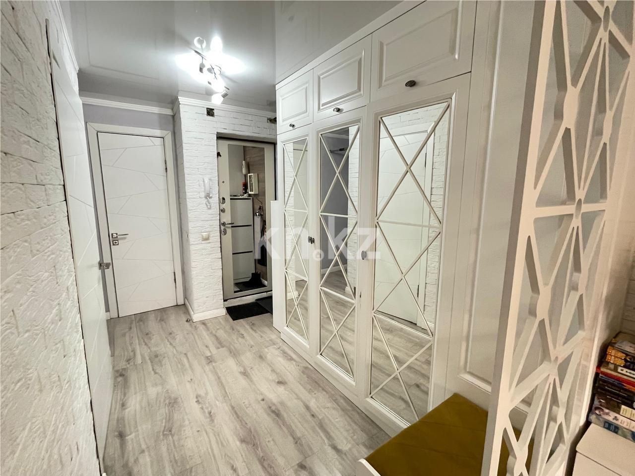 Продажа 3-комнатной квартиры, 50 м², ул. Крылова в Караганде - фото 15