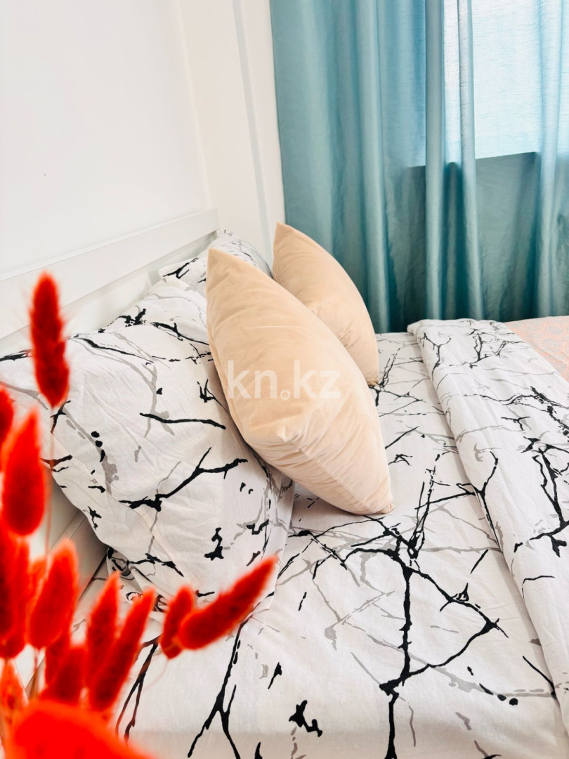 Аренда 1-комнатной квартиры посуточно, 37 м², ул. Шевченко, дом  85 - Сейфуллина в Алматы