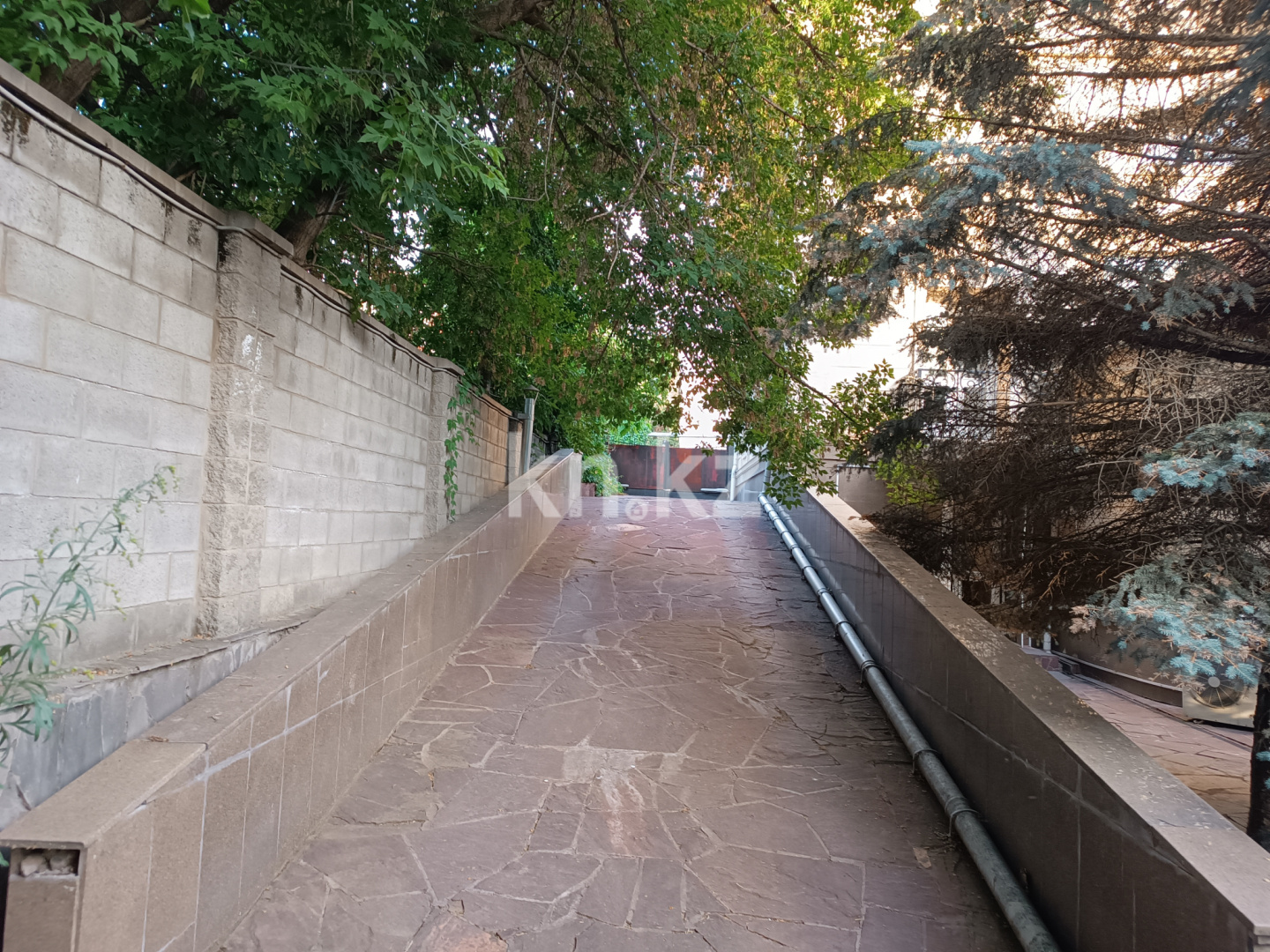 Продажа 8-комнатного дома, 384 м² в Алматы - фото 3