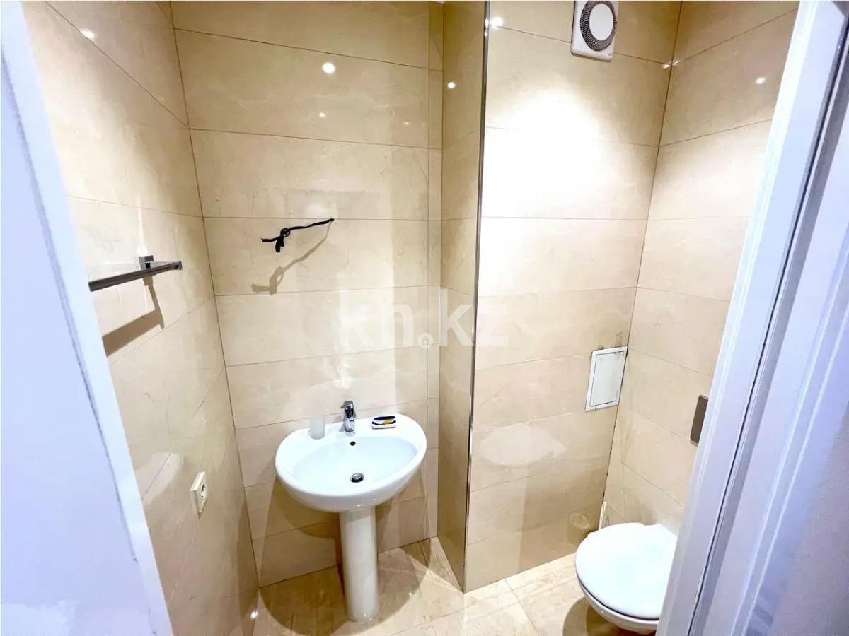 Продажа 3-комнатной квартиры, 67 м², ул. Аманжолова, дом  28/1 в Астане - фото 5