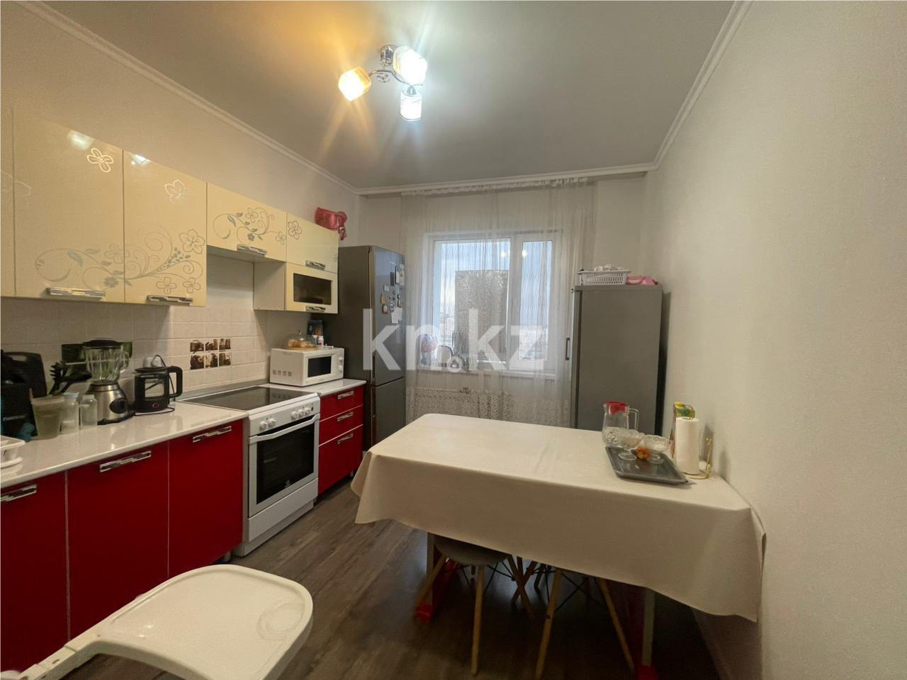 Продажа 2-комнатной квартиры, 60 м², ул. Сарыарка, дом  31 в Караганде - фото 3