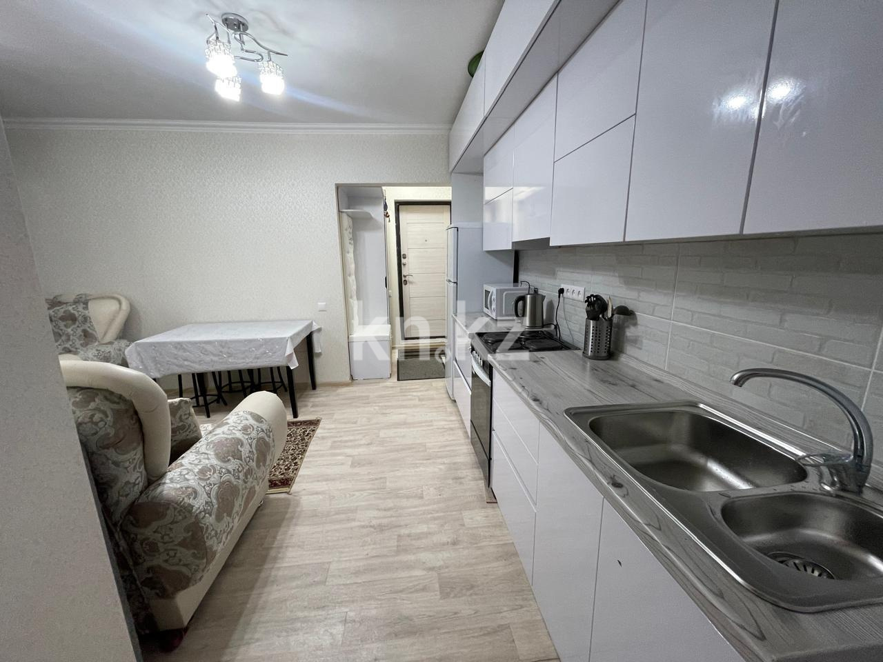 Продажа 1-комнатной квартиры, 42 м², мкр-н Орбита-1 в Караганде - фото 3