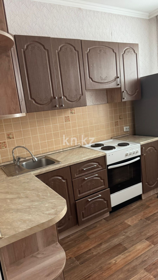 Аренда 1-комнатной квартиры, 42 м² в Астане
