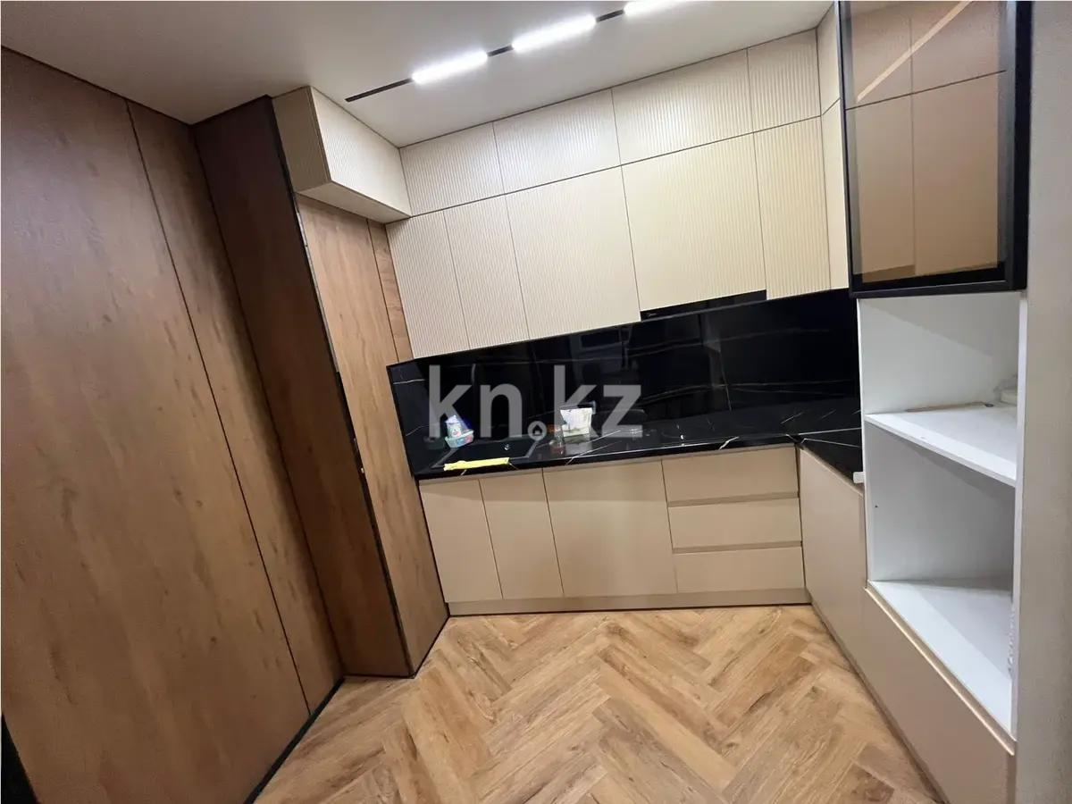 Продажа 2-комнатной квартиры, 57 м², ул. Утепова, дом  31 в Алматы - фото 3