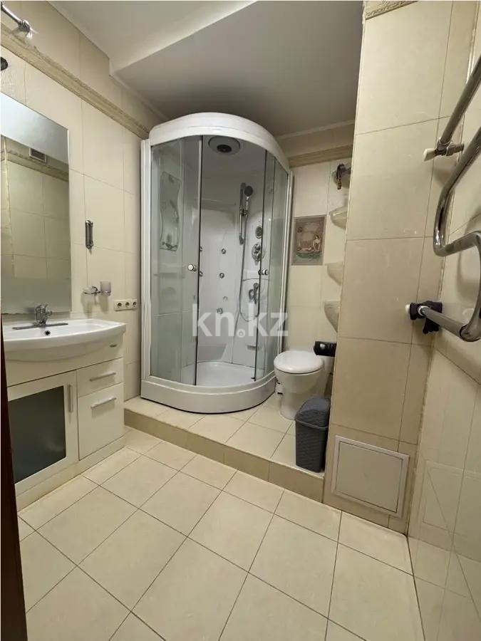 Продажа 3-комнатной квартиры, 120 м², ул. Хусаинова, дом  225 в Алматы - фото 8