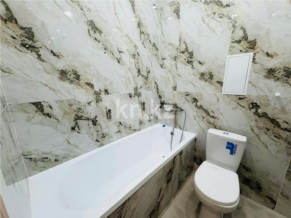 Продажа 2-комнатной квартиры, 40 м², 067 учетный квартал, дом  456/1 в Караганде - фото 4