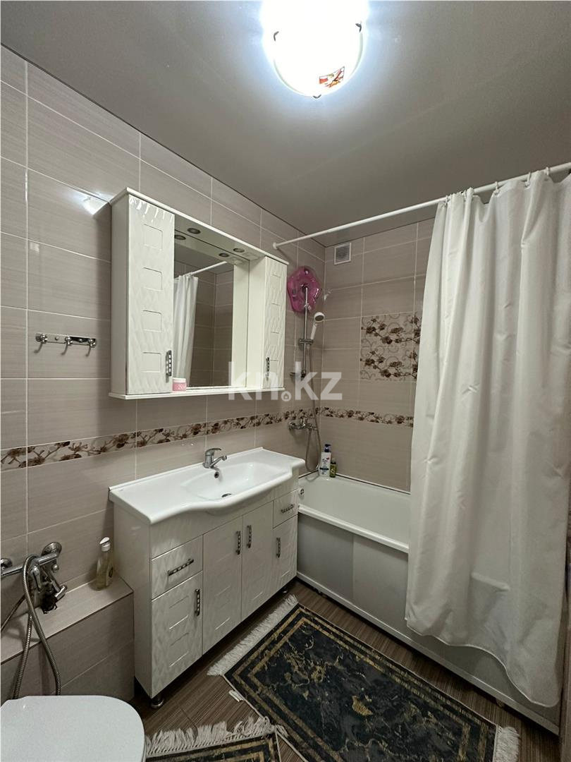 Продажа 2-комнатной квартиры, 77 м², ул. Ермекова, дом  106/2 в Караганде - фото 5