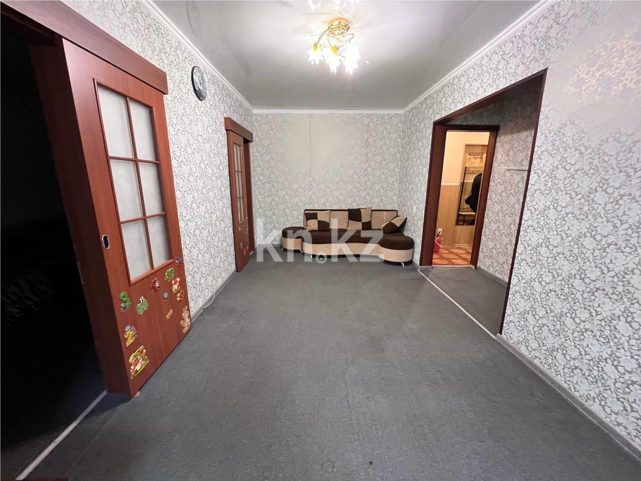 Продажа 2-комнатной квартиры, 43 м², ул. Лободы в Караганде - фото 3