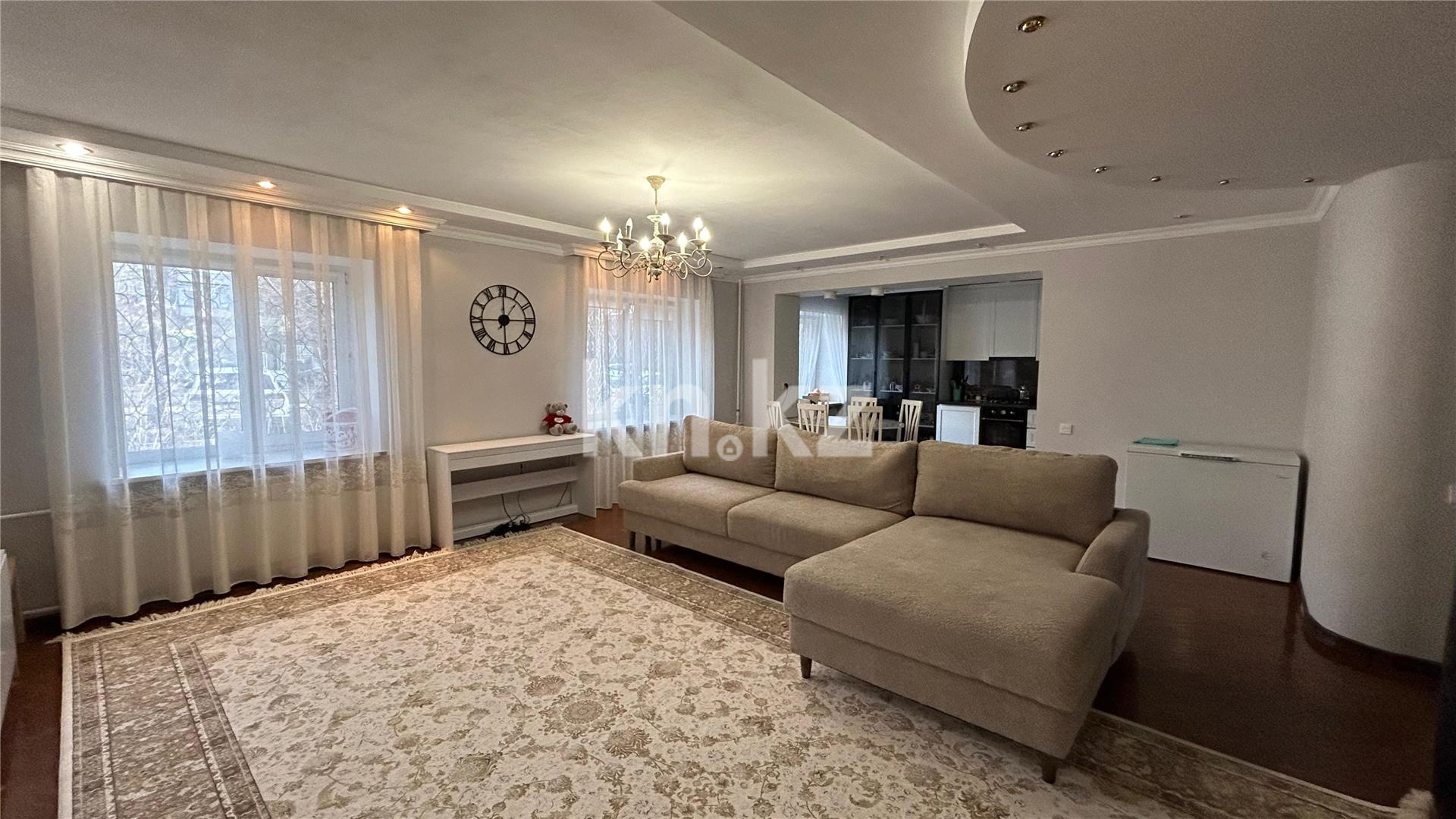 Продажа 4-комнатной квартиры, 137 м², ул. Алиханова в Караганде - фото 3