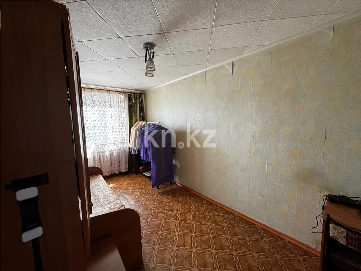 Продажа 3-комнатной квартиры, 60 м², ул. Прогресса, дом  27 в Караганде - фото 2