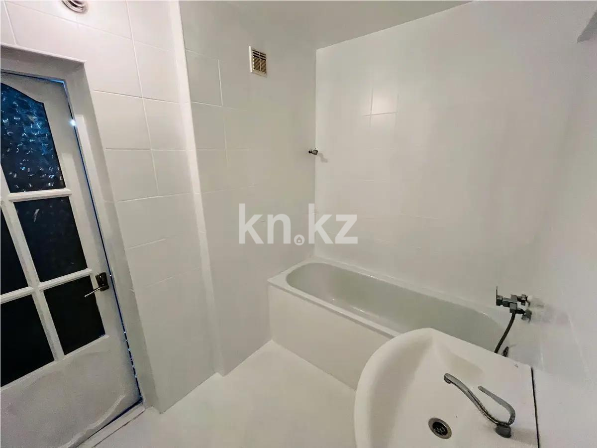 Продажа 2-комнатной квартиры, 62.3 м² в Алматы - фото 2