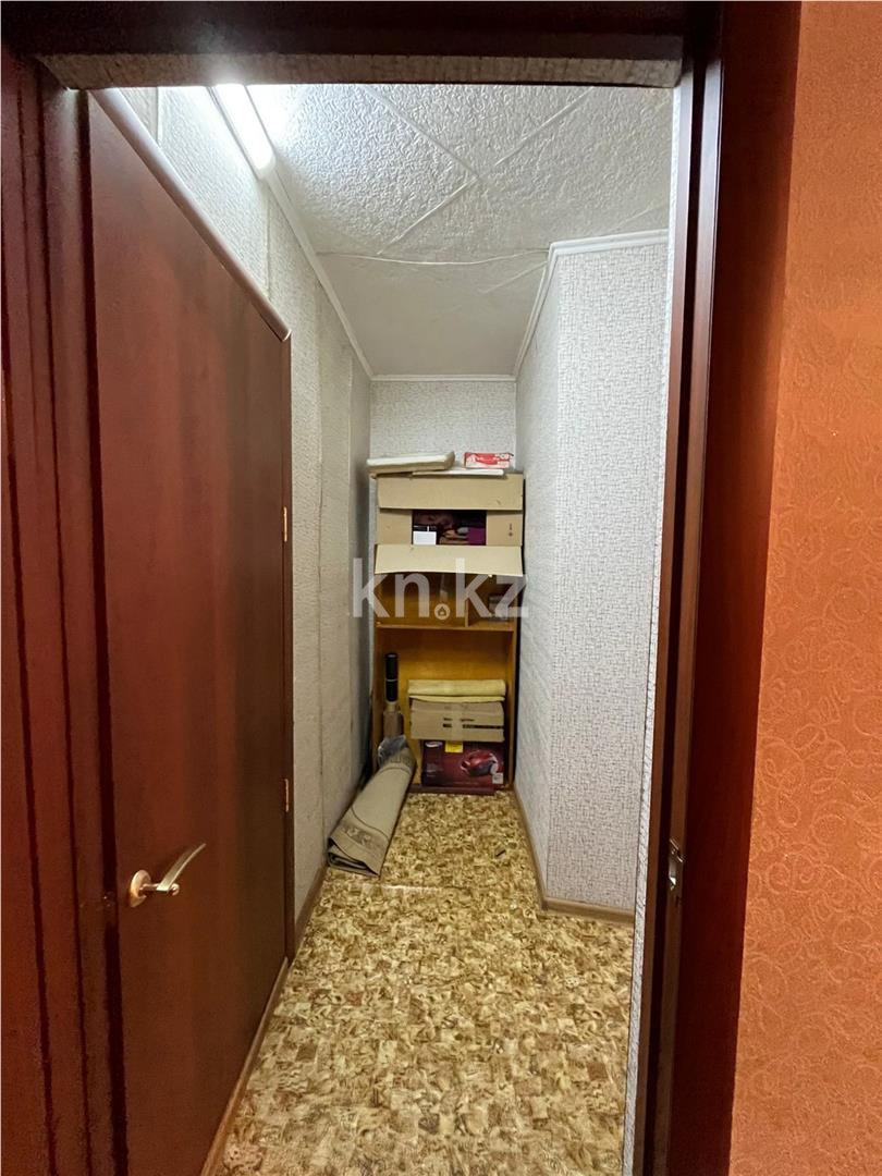 Продажа 1-комнатной квартиры, 30 м², мкр-н 18 в Караганде - фото 10