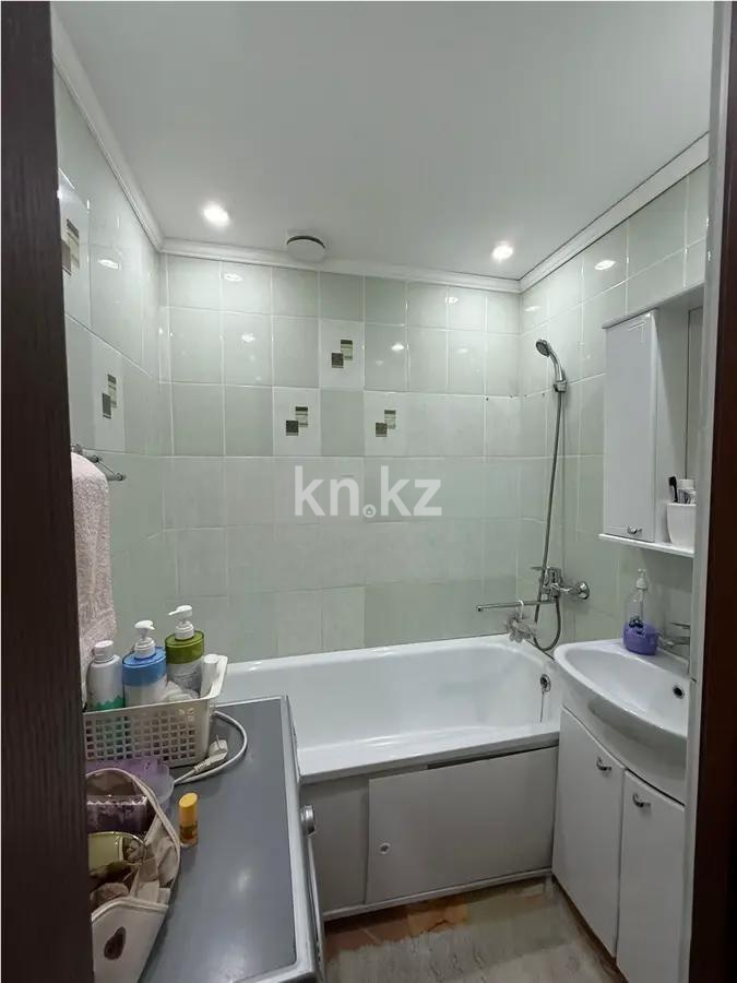 Продажа 2-комнатной квартиры, 49 м², пр. Республики, дом  18 в Караганде - фото 9