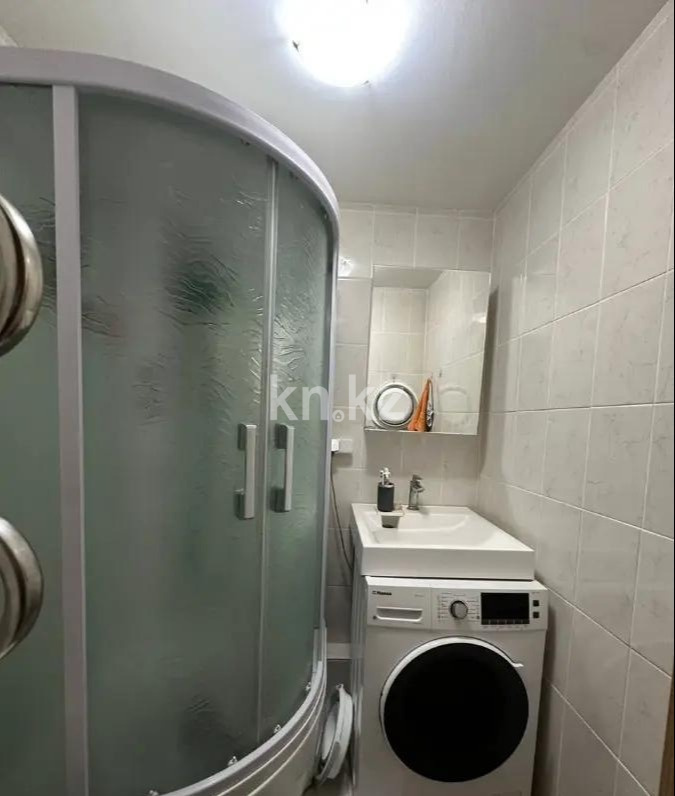 Продажа 3-комнатной квартиры, 64 м², мкр-н Гульдер-1, дом  4 в Караганде - фото 5