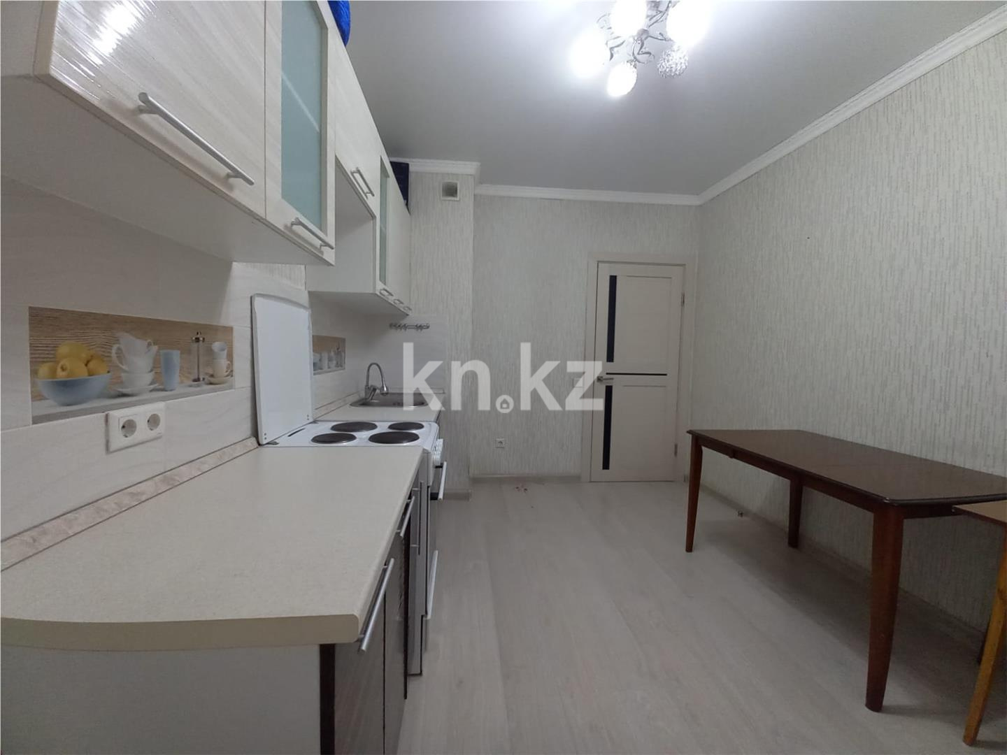 Продажа 1-комнатной квартиры, 37 м², ул. Айнакол в Астане - фото 4