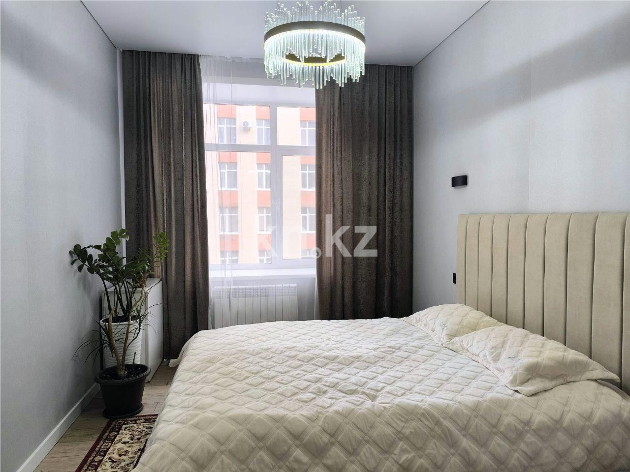 Продажа 4-комнатной квартиры, 111 м², ул. Букетова в Караганде - фото 3
