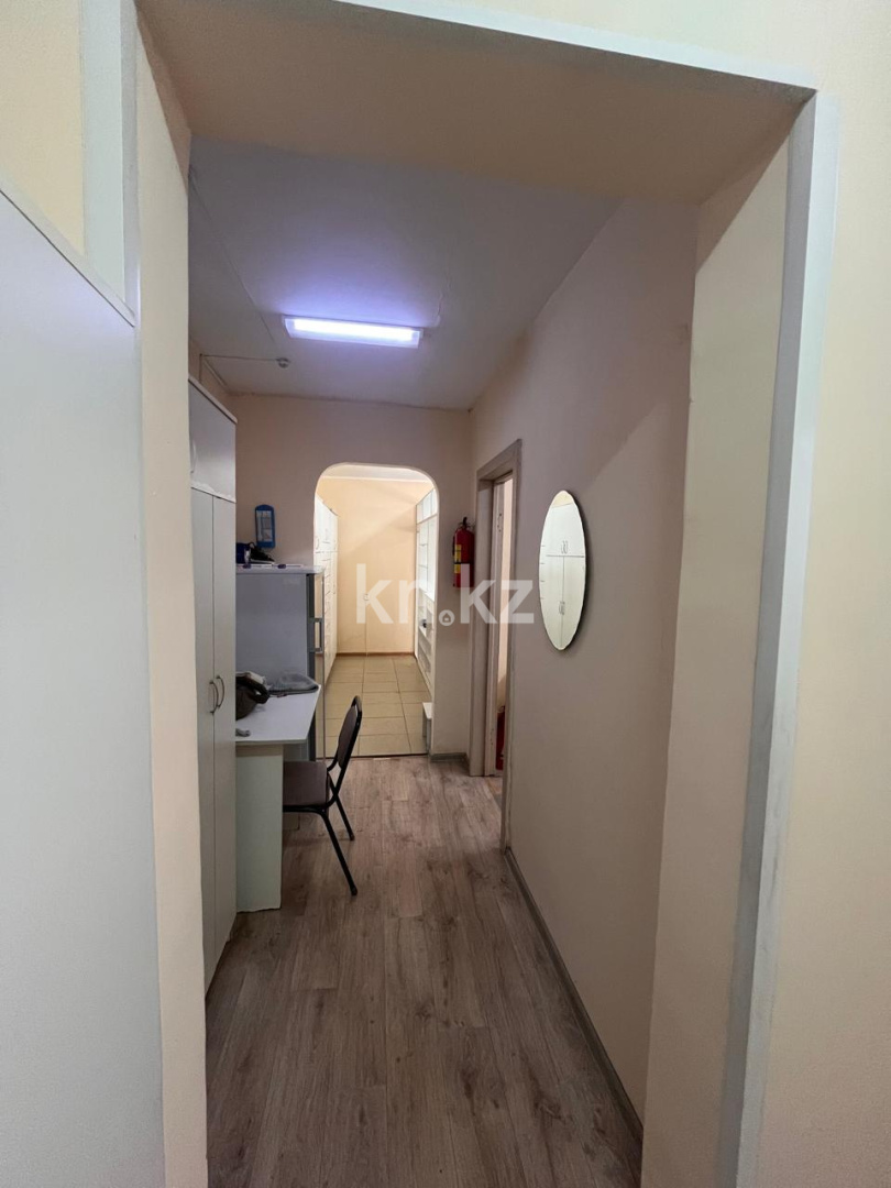 Продажа , 47 м², мкр-н Восток-3, дом  20 в Караганде - фото 8