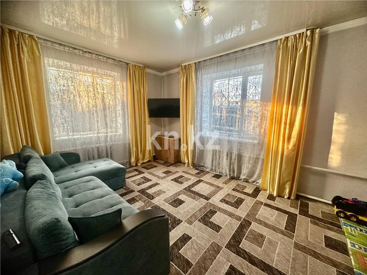 Продажа 3-комнатного дома, 74.8 м², ул. Расчётная в Караганде