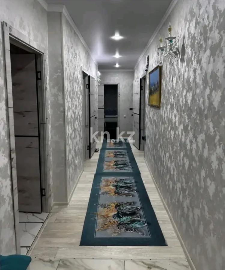 Продажа 4-комнатной квартиры, 103 м², ул. Муканова, дом  86 в Караганде - фото 8