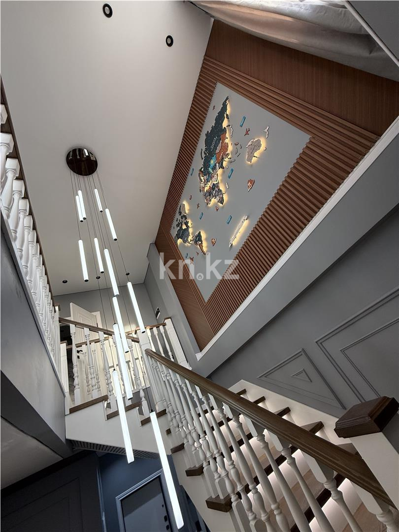 Продажа 4-комнатной квартиры, 197 м², ул. Дюсембекова, дом  83/1 в Караганде - фото 22