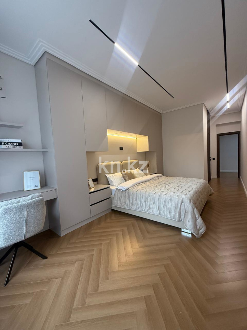 Продажа 4-комнатной квартиры, 111.6 м² в Алматы - фото 10