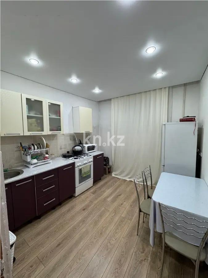 Продажа 1-комнатной квартиры, 34 м², мкр-н Шахтерский, дом  114 в Караганде - фото 2