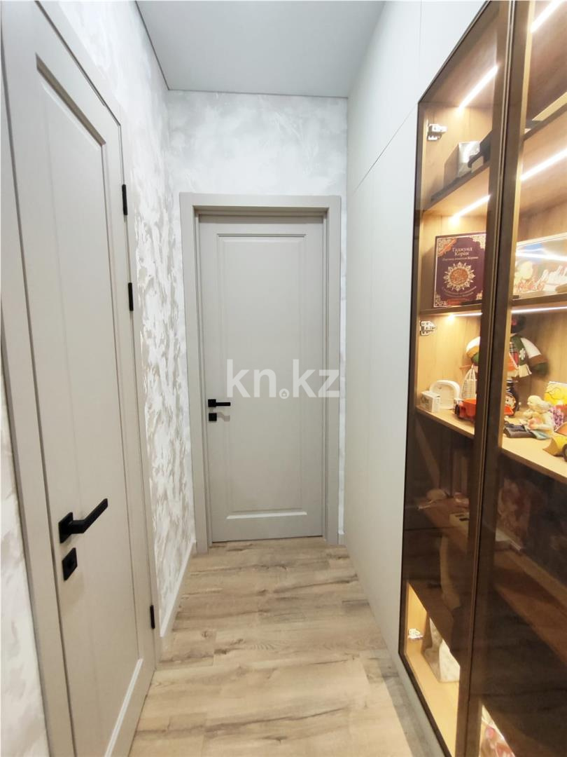 Продажа 3-комнатной квартиры, 89 м², ул. Муканова в Караганде - фото 14