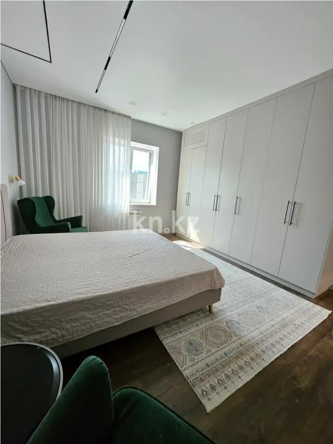 Продажа 4-комнатной квартиры, 167 м², мкр-н Самал-3, дом  25 в Алматы - фото 3