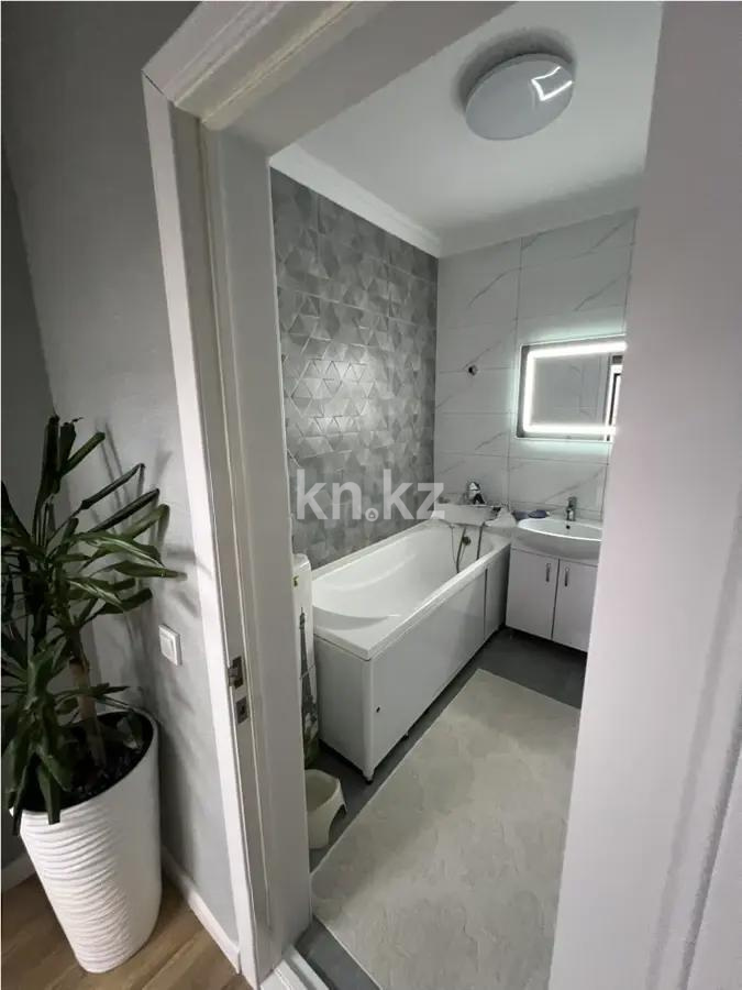Продажа 3-комнатной квартиры, 88 м², пр. Кабанбай батыра, дом  49 в Астане - фото 6