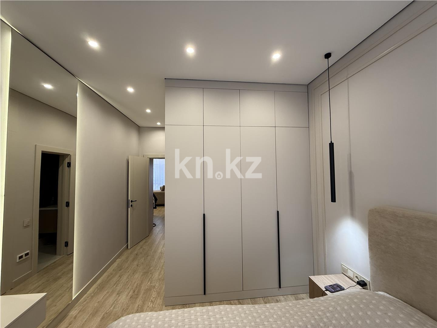 Продажа 3-комнатной квартиры, 88 м², ул. Букетова, дом  3/4 в Караганде - фото 12