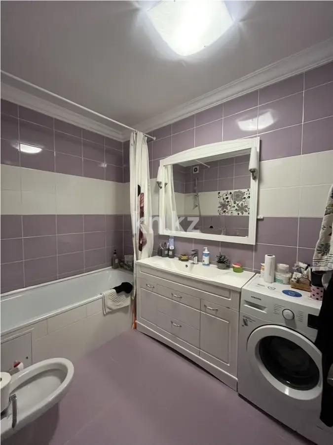 Продажа 2-комнатной квартиры, 70 м², мкр-н Мамыр-1, дом  29/8 в Алматы - фото 4