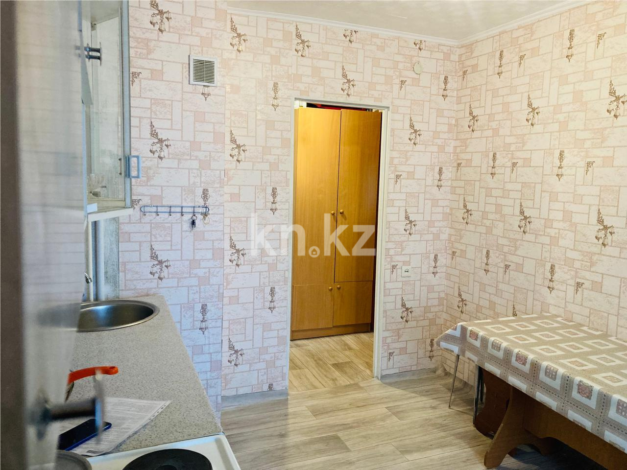 Продажа 2-комнатной квартиры, 52 м², мкр-н Мамраева (Восток-5) в Караганде - фото 8