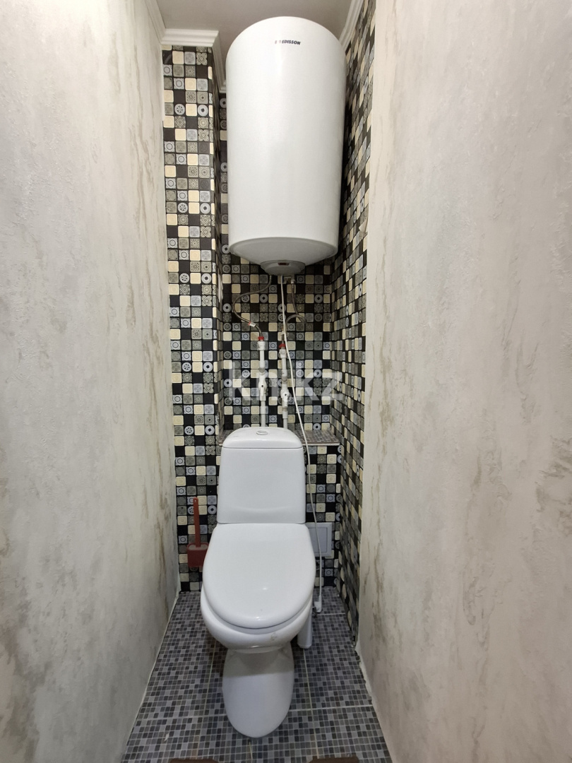 Продажа 3-комнатной квартиры, 62 м², мкр-н 16, дом  49 в Караганде - фото 3