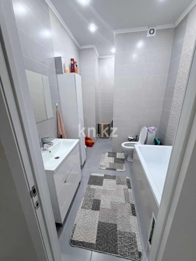 Продажа 4-комнатной квартиры, 120.8 м² в Астане - фото 4