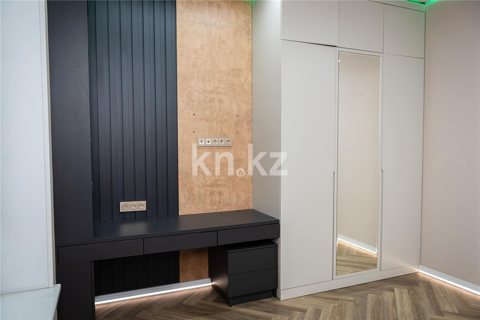 Продажа 6-комнатной квартиры, 345 м², ул. Муканова, дом  53 в Караганде - фото 28