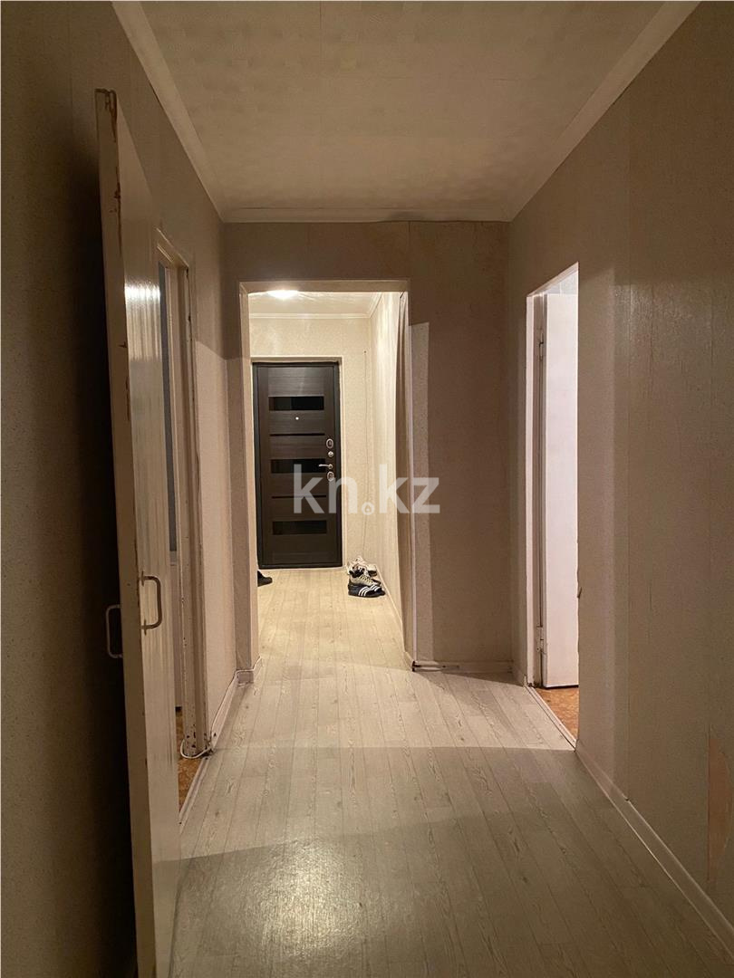 Продажа 3-комнатной квартиры, 62 м², мкр. Восток-3, дом  18 в Караганде - фото 10