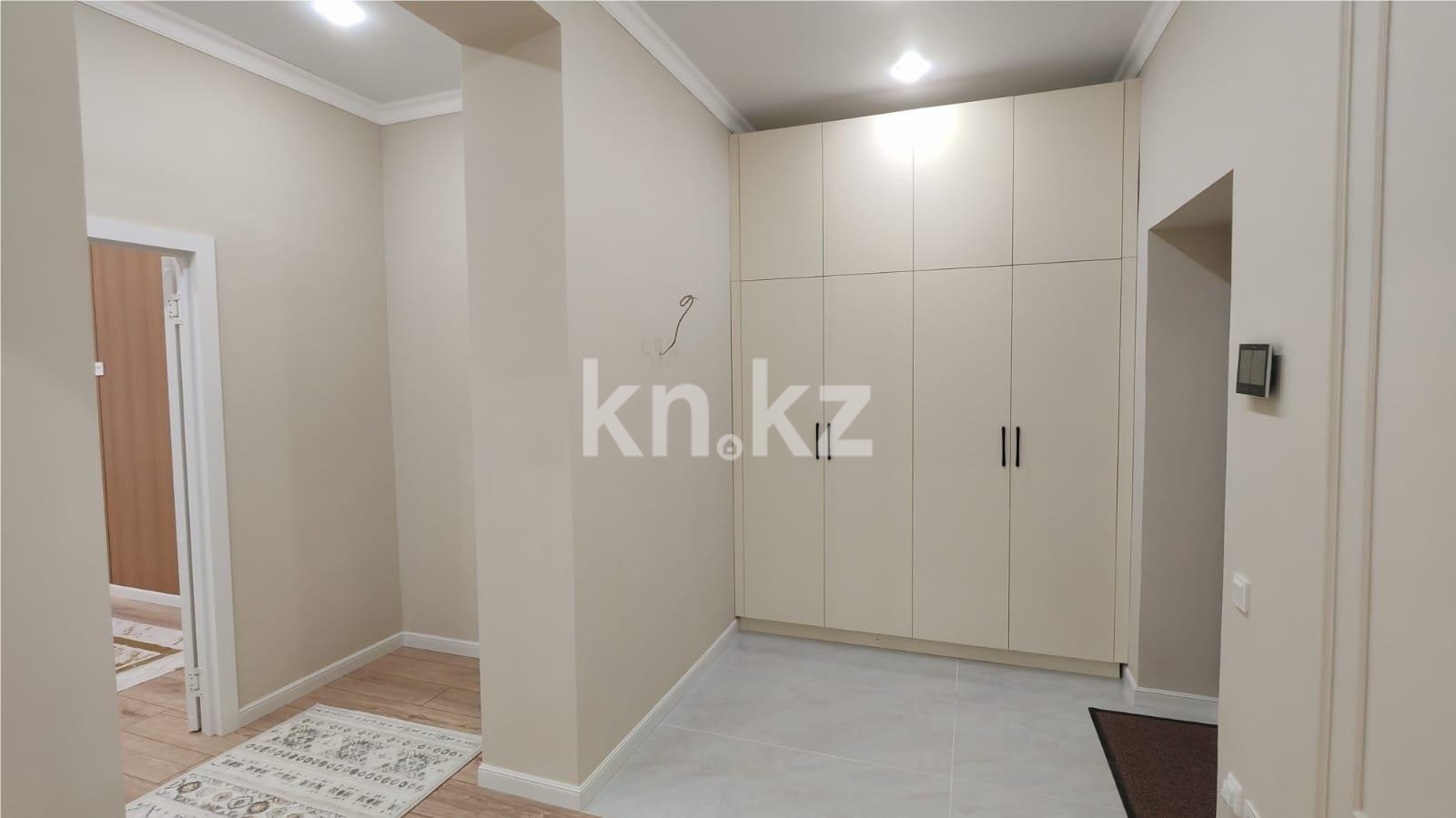 Продажа 2-комнатной квартиры, 64 м², 067 учетный квартал, дом  456/4 в Караганде - фото 16