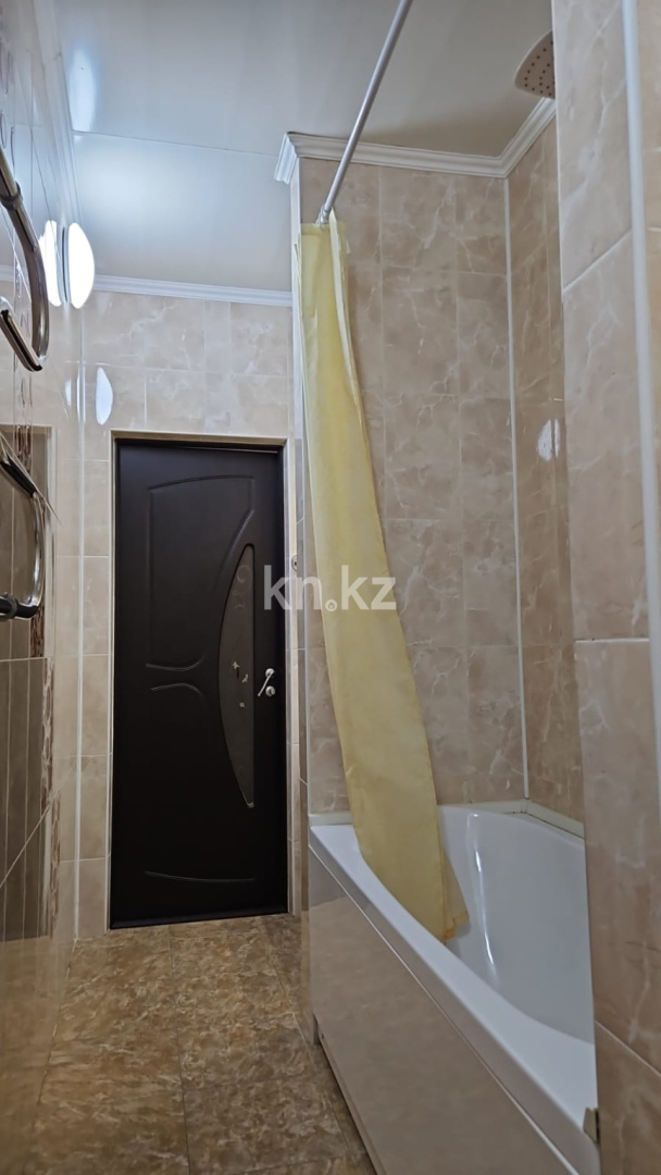 Продажа 4-комнатной квартиры, 95.2 м², ул. Ермекова, дом  81 в Караганде - фото 19